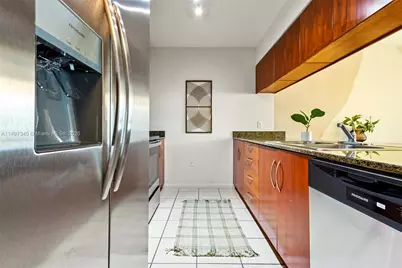 1200 Brickell Bay Dr #3619, Miami, FL 33131 - Photo 12