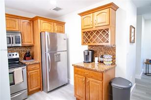 18706 SW 100th Ave, Cutler Bay, FL 33157 - Photo 8