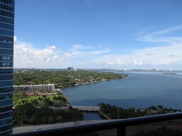 600 Ne 36th St #ph22, Miami, FL 33137