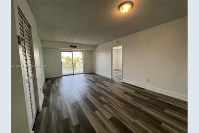 8260 SW 210th St #220, Cutler Bay, FL 33189 - Photo 4