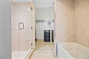 6365 Collins Ave, Miami Beach, FL 33141 - Photo 20