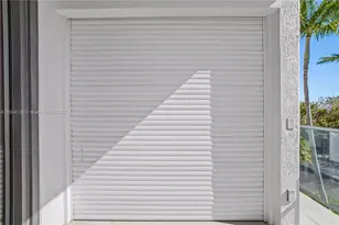 800 South Pointe Dr, Miami Beach, FL 33139 - Photo 24