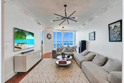 18201 Collins Ave #3809 - Photo 1