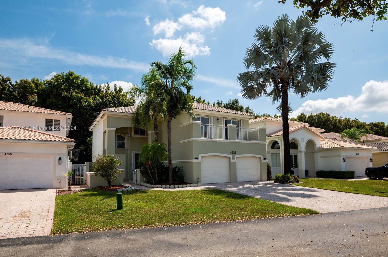 4631 94th Ct, Miami, FL 33165-5853