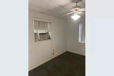 1256 NE 149th St, Miami, FL 33161 - Photo 12