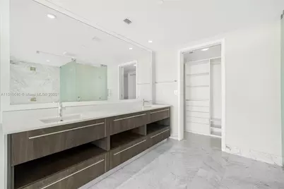 3131 NE 7th Ave #3402, Miami, FL 33137 - Photo 12