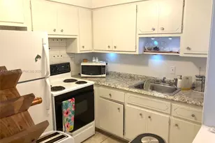 2901 NW 47th Terrace, Lauderdale Lakes, FL 33313 - Photo 8