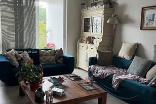 700 NE 63rd St - Photo 4