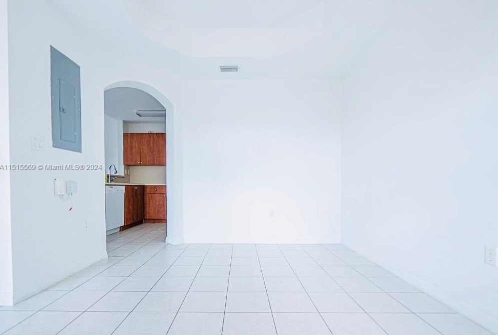 784 106th Ave, Hollywood FL  33025-6911 exterior