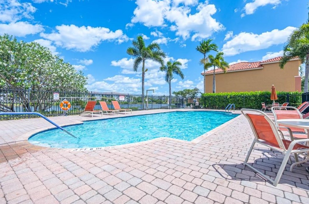 784 106th Ave, Hollywood, FL 33025-6911