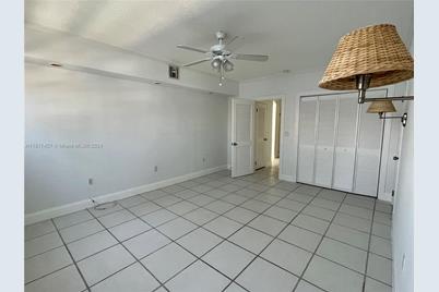462 Golden Isles Dr #210, Hallandale Beach, FL 33009 - Photo 36
