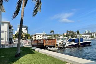 462 Golden Isles Dr, Hallandale Beach, FL 33009 - Photo 20