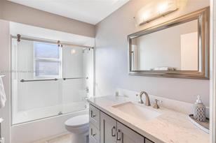 8560 SW 83rd St - Photo 14