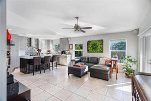 8560 SW 83rd St - Photo 6