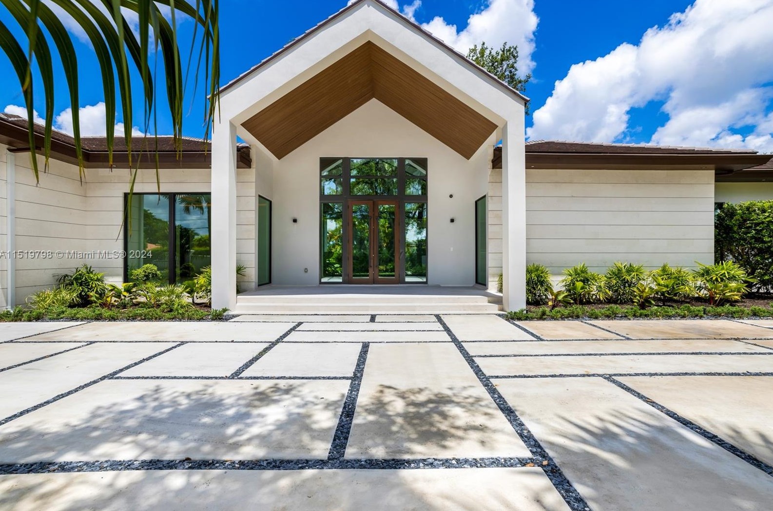 6445 102nd Ave, Miami, FL 33173-1382
