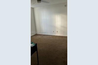 2020 NE 135th St #804, North Miami, FL 33181 - Photo 12