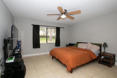 9 Via De Casas Sur #103, Boynton Beach, FL 33426 - Photo 12