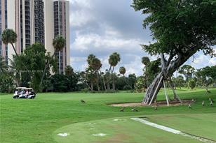 20440 NE 34th Ct - Photo 8