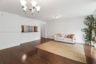 31 SE 5th St - Photo 10