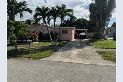 6570 NW 6th Ct - Photo 1