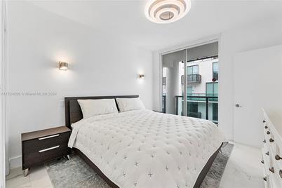 6000 Collins Ave #510, Miami Beach, FL 33140 - Photo 4
