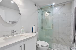 400 Kings Point Dr - Photo 16