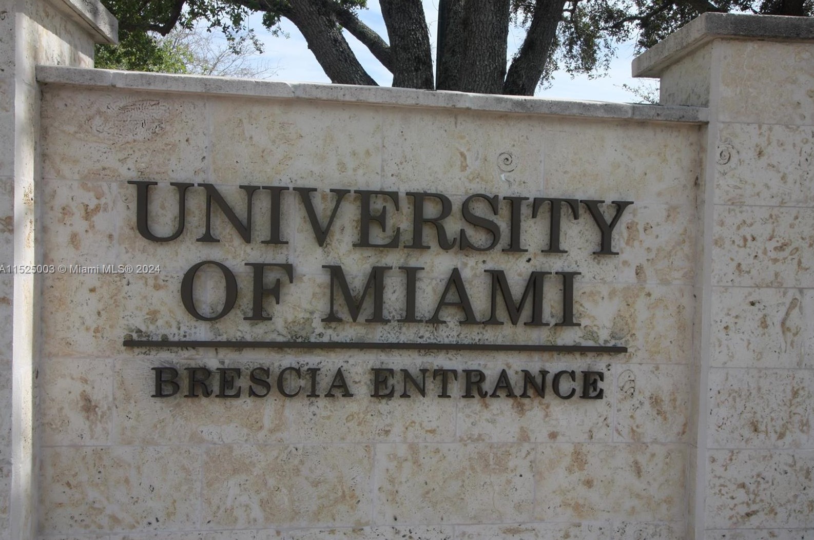 5900 58th Ter, Miami FL  33143-2219 exterior