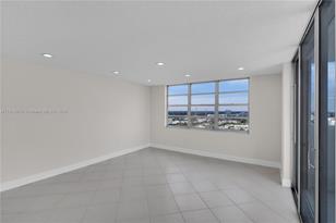2780 NE 183rd St - Photo 20