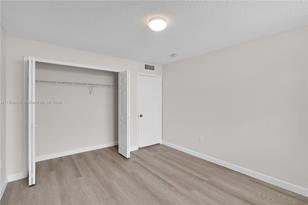 2780 NE 183rd St - Photo 18