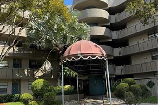 901 Colony Point Cir #322, Hollywood, FL 33026