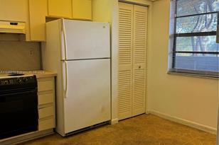 901 Colony Point Cir - Photo 14