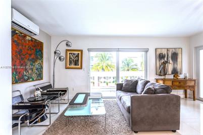 331 Collins Ave #7 - Photo 1