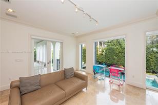 375 Harbor Ln - Photo 8