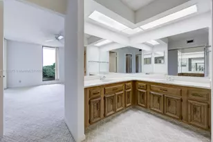 5188 Woodland Lakes Dr, Palm Beach Gardens, FL 33418 - Photo 16