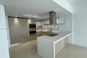 [Address not provided], North Miami Beach, FL 33160 - Photo 10