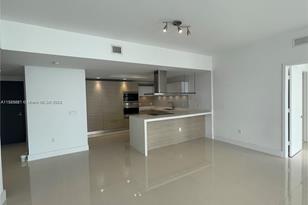 [Address not provided], North Miami Beach, FL 33160 - Photo 12