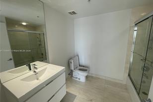 [Address not provided], North Miami Beach, FL 33160 - Photo 28