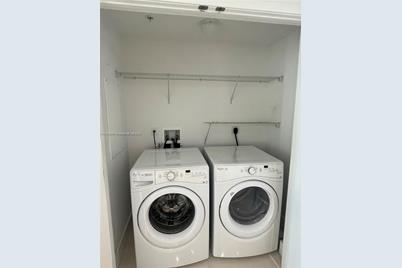 [Address not provided], North Miami Beach, FL 33160 - Photo 32