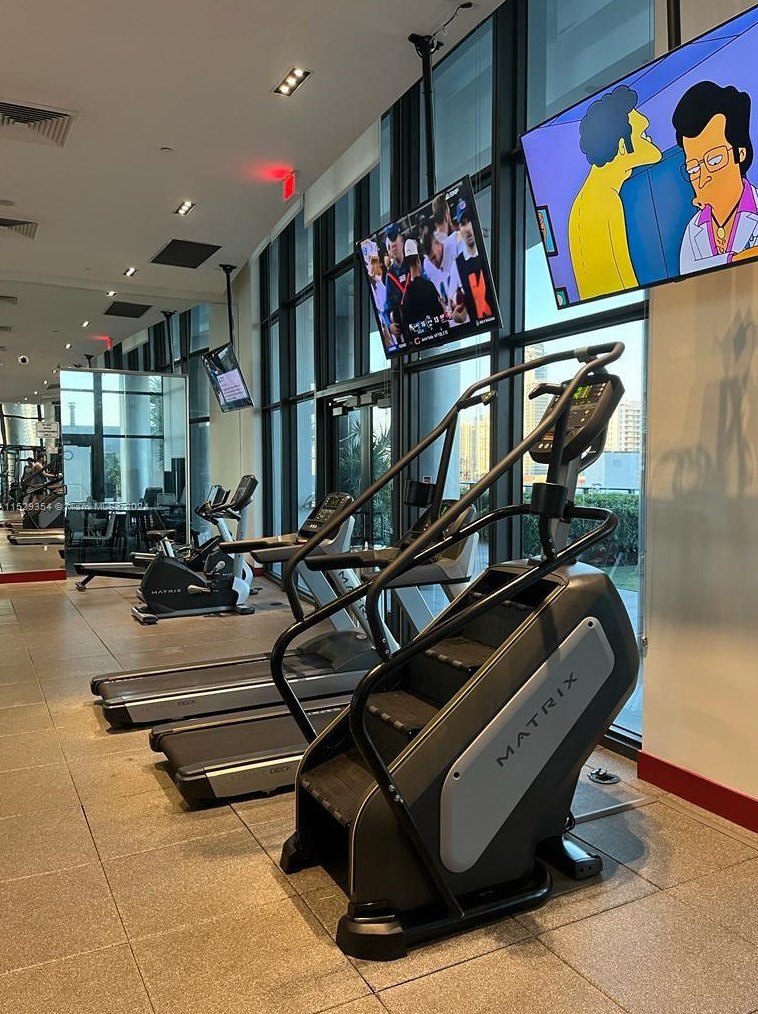 1600 1st Ave, Miami FL 33129-1118 exterior