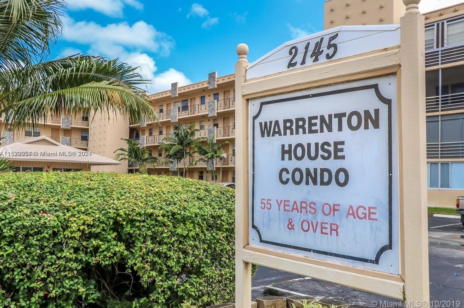 2145 Pierce St, Hollywood FL  33020-4411 exterior