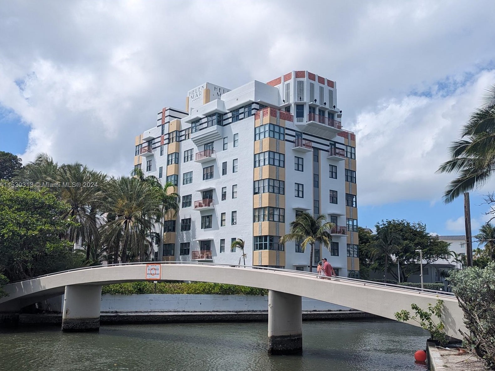 2445 Lake Pancoast Dr, Miami, FL 33140-4805