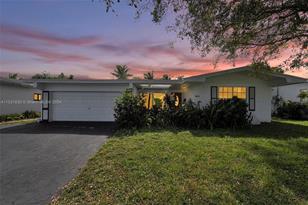 8460 Windsor Dr - Photo 4