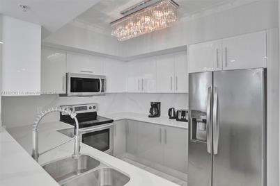 16699 Collins Ave #2209, Sunny Isles Beach, FL 33160 - Photo 4