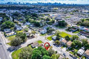 3019 NW 45th St - Photo 4