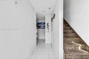 3019 NW 45th St - Photo 6