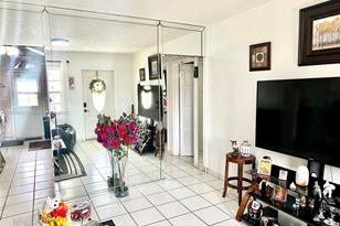 559 E 15th St - Photo 4