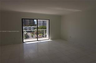 1650 NE 115th St - Photo 6