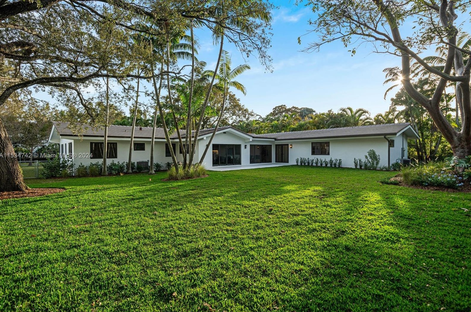 1215 Malaga Ave, Miami FL  33134-6368 exterior