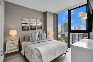 121 NE 34th St, Miami, FL 33137 - Photo 38