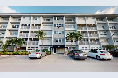 329 SE 3rd St #402P, Hallandale Beach, FL 33009 - Photo 36